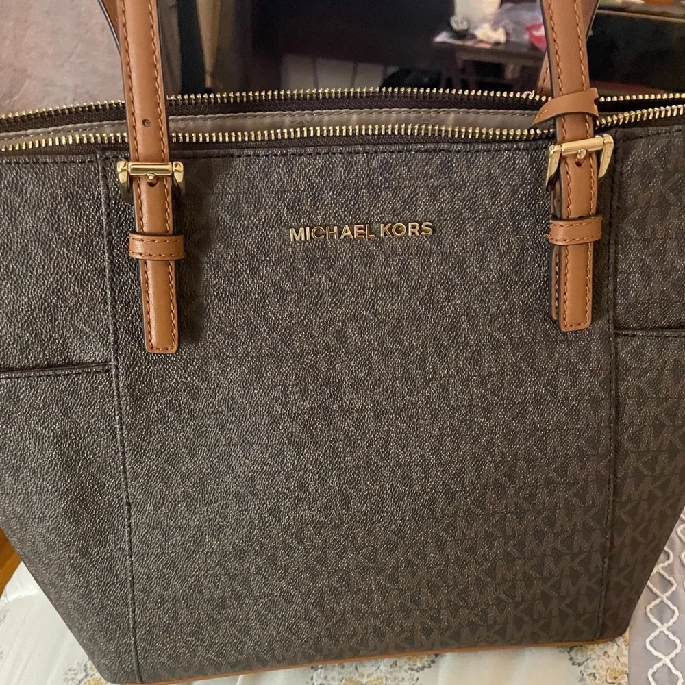 Authentic Unused Michael Kors Bag - Picture 1 of 7